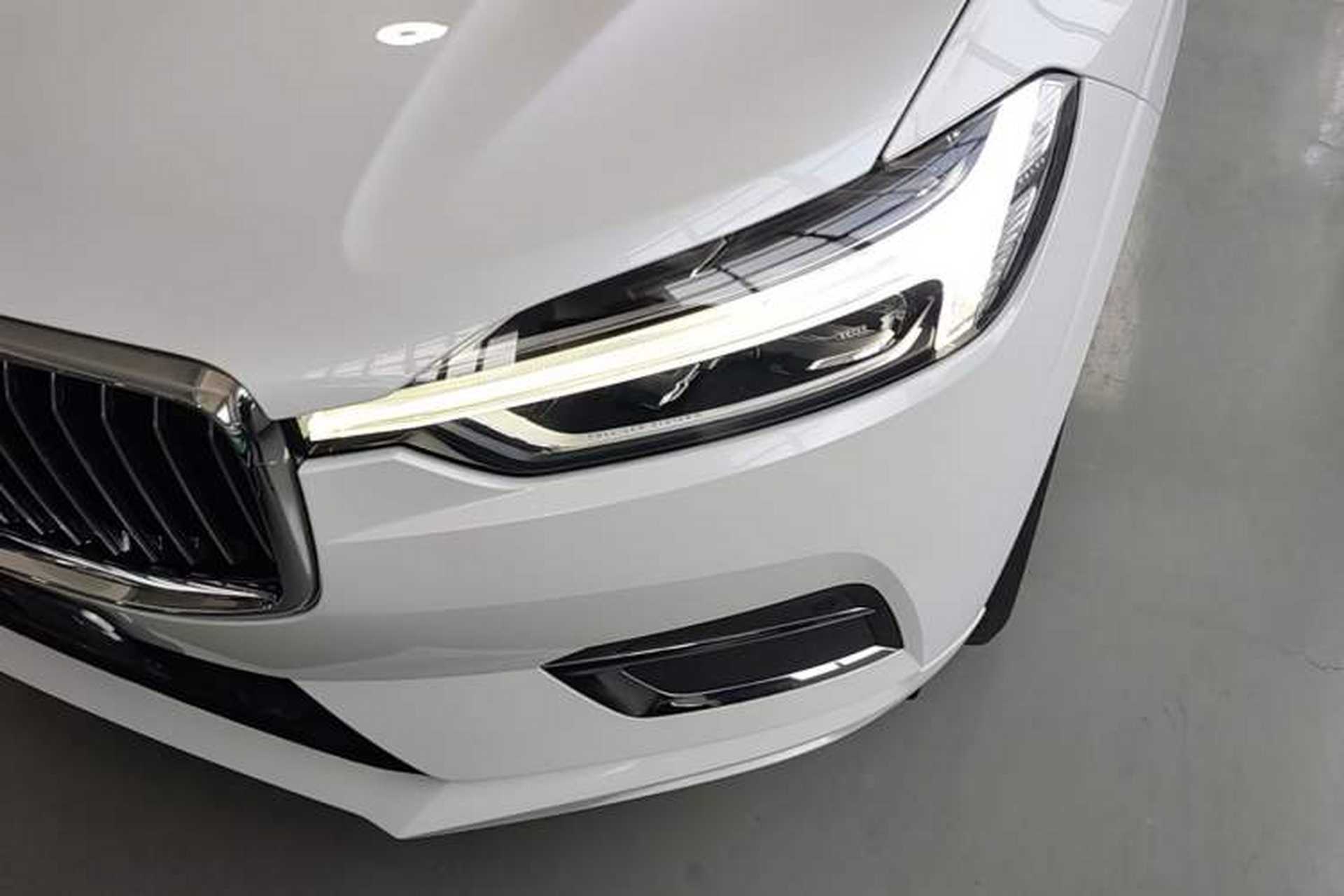 Used Volvo XC60 2020 T5 4x4 Smart Luxury Edition Left Front Headlight