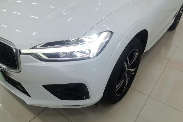 Used Volvo XC60 2020 T5 4x4 Smart & Dynamic Sport Edition Left Front Headlight