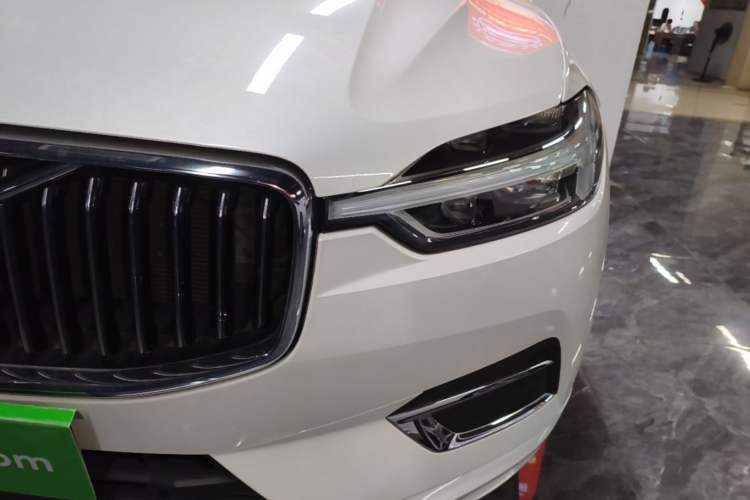 Used Volvo XC60 2020 T5 4x4 Smart Luxury Edition Left Front Headlight