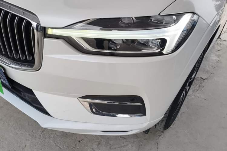 Used Volvo XC60 2020 T5 4x4 Smart Luxury Edition Left Front Headlight