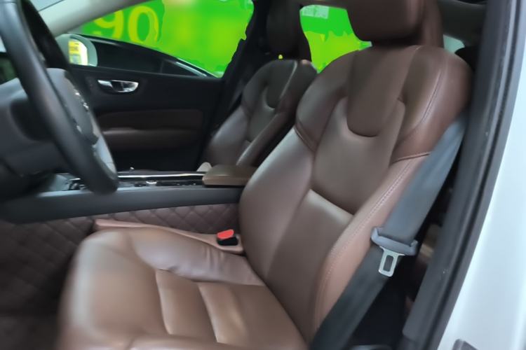 Used Volvo XC60 2020 T5 4x4 Zhiyi Luxury Edition Left Front Seat
