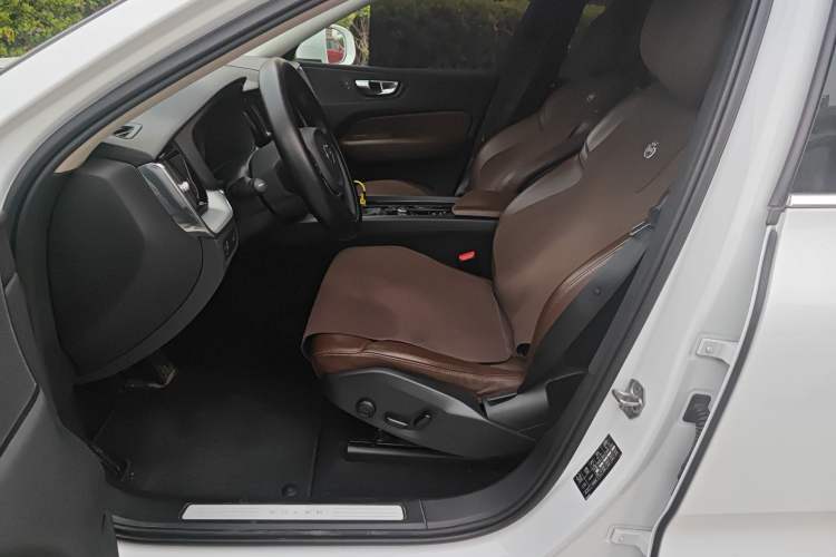 Used Volvo XC60 2020 T5 4x4 Zhiyi Luxury Edition Left Front Seat