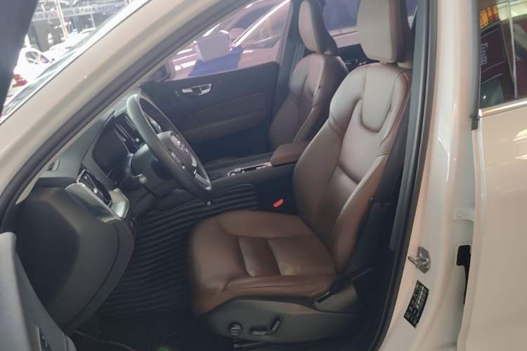 Used Volvo XC60 2020 T5 4x4 Zhiyi Luxury Edition Left Front Seat