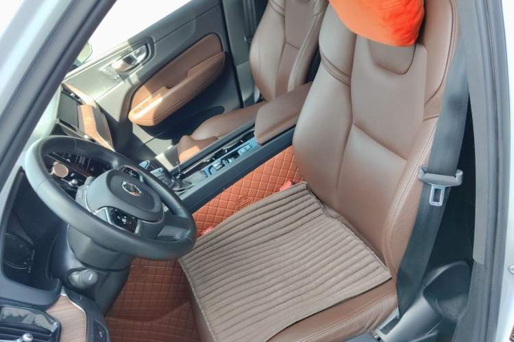 Used Volvo XC60 2020 T5 4x4 Smart Luxury Edition Left Front Seat