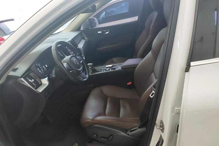 Used Volvo XC60 2020 T5 4x4 Zhiyi Luxury Edition Left Front Seat