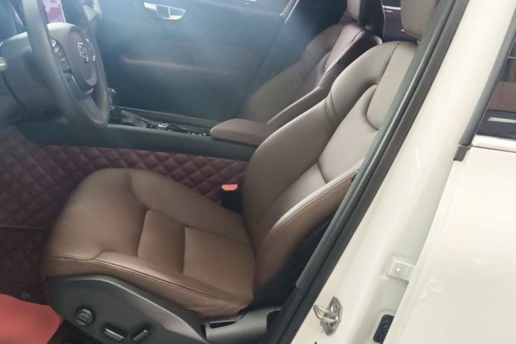 Used Volvo XC60 2020 T5 4x4 Zhiyi Luxury Edition Left Front Seat
