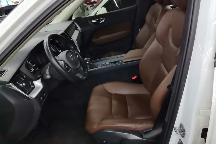 Used Volvo XC60 2020 T5 4x4 Zhiyi Luxury Edition Left Front Seat