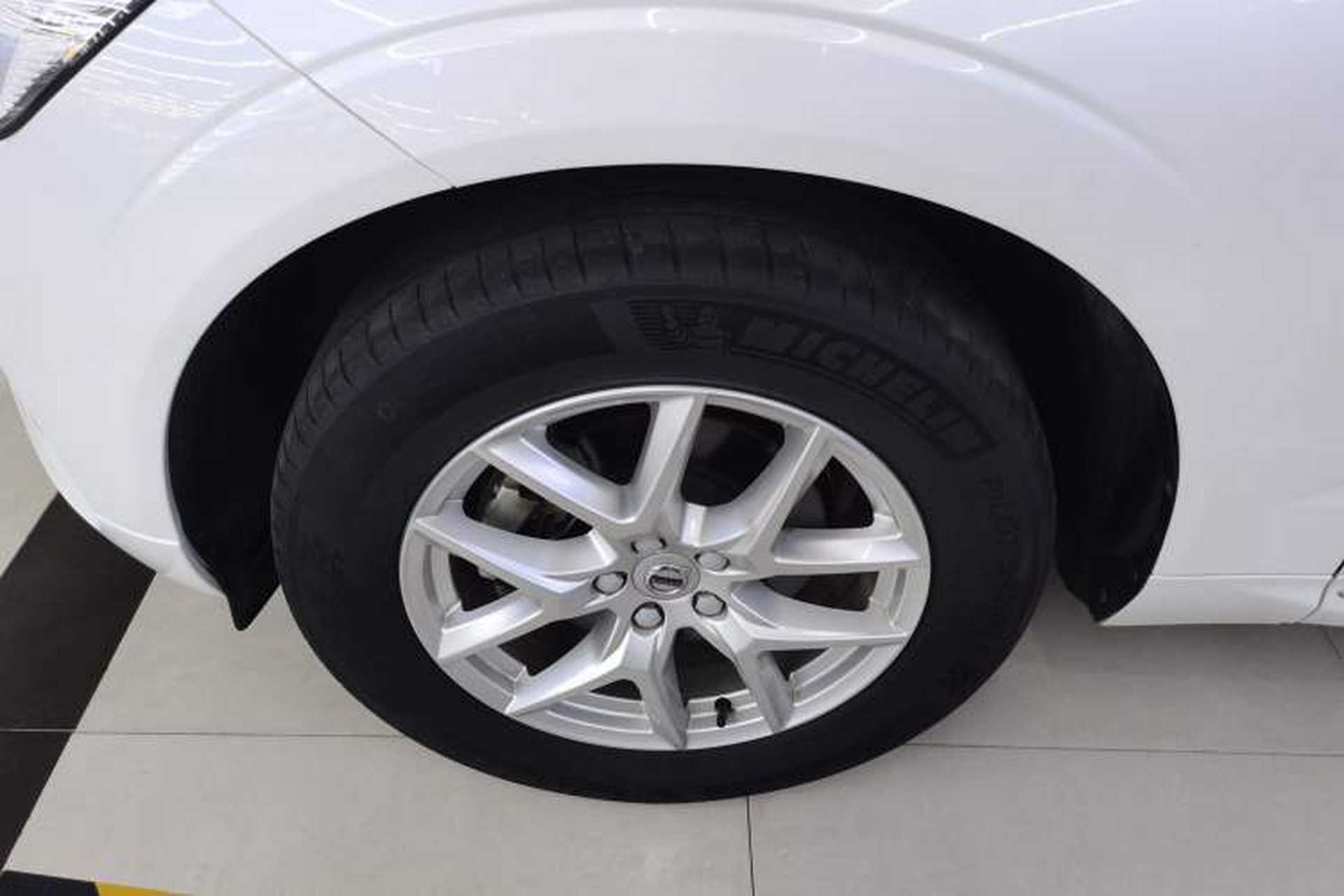 Used Volvo XC60 2020 T5 4x4 Zhiyi Luxury Edition Left Front Wheel Hub