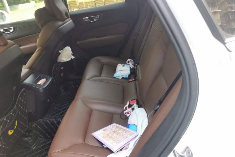 Used Volvo XC60 2020 T5 4x4 Smart Luxury Edition Left Rear Seat