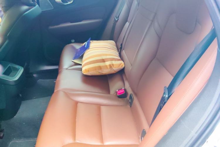 Used Volvo XC60 2020 T5 4x4 Smart Luxury Edition Left Rear Seat