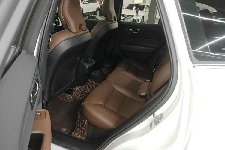 Used Volvo XC60 2020 T5 4x4 Zhiyi Luxury Edition Left Rear Seat