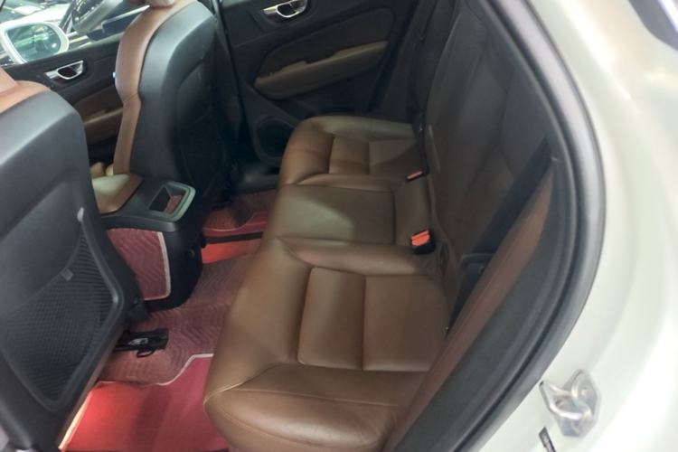 Used Volvo XC60 2020 T5 4x4 Smart Luxury Edition Left Rear Seat