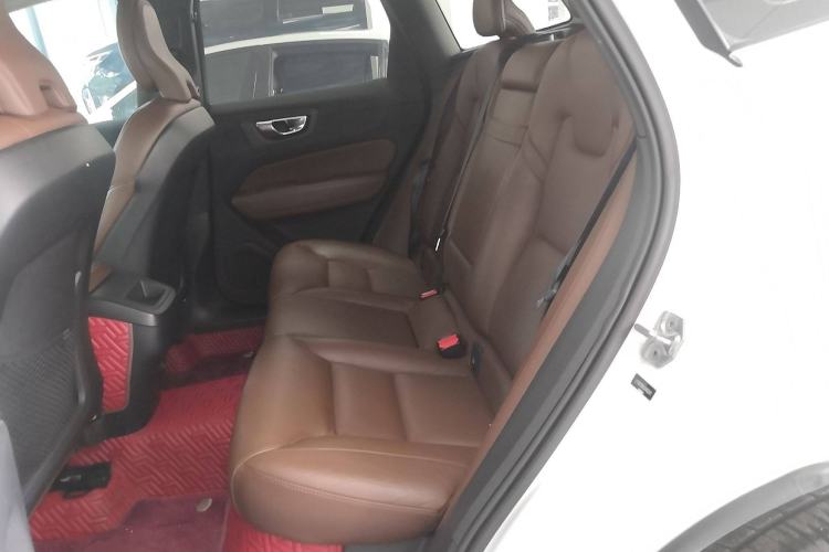 Used Volvo XC60 2020 T5 4x4 Smart Luxury Edition Left Rear Seat