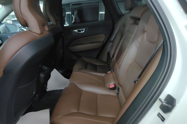 Used Volvo XC60 2020 T5 4x4 Smart Luxury Edition Left Rear Seat