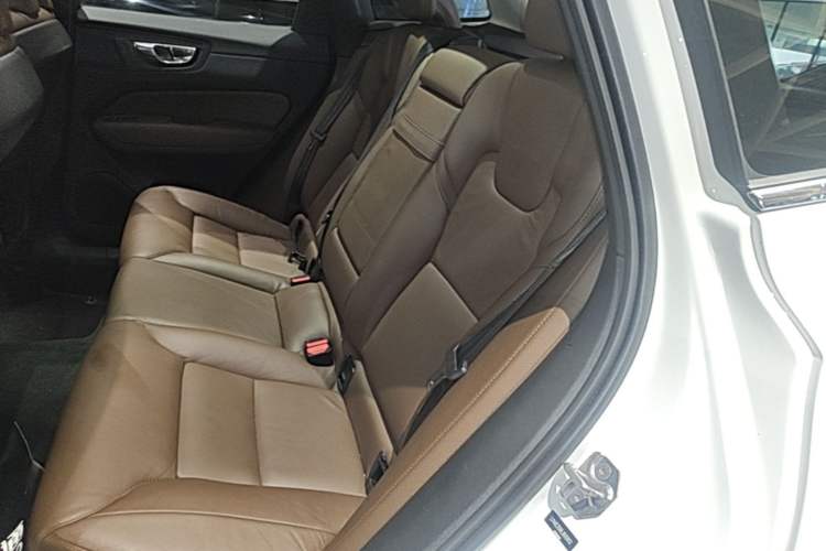 Used Volvo XC60 2020 T5 4x4 Smart Luxury Edition Left Rear Seat