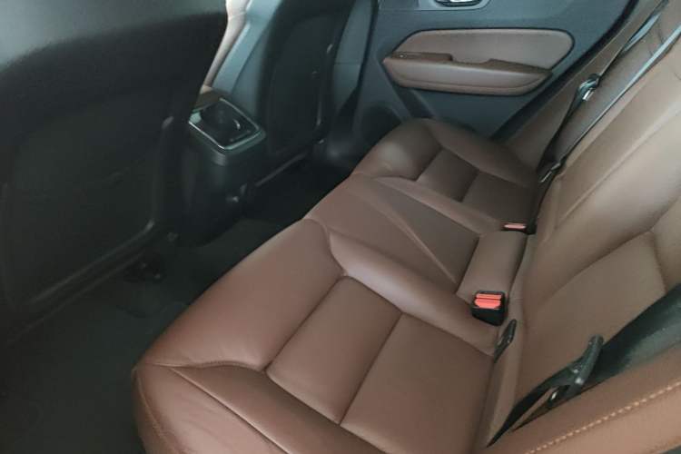 Used Volvo XC60 2020 T5 4x4 Smart Luxury Edition Left Rear Seat