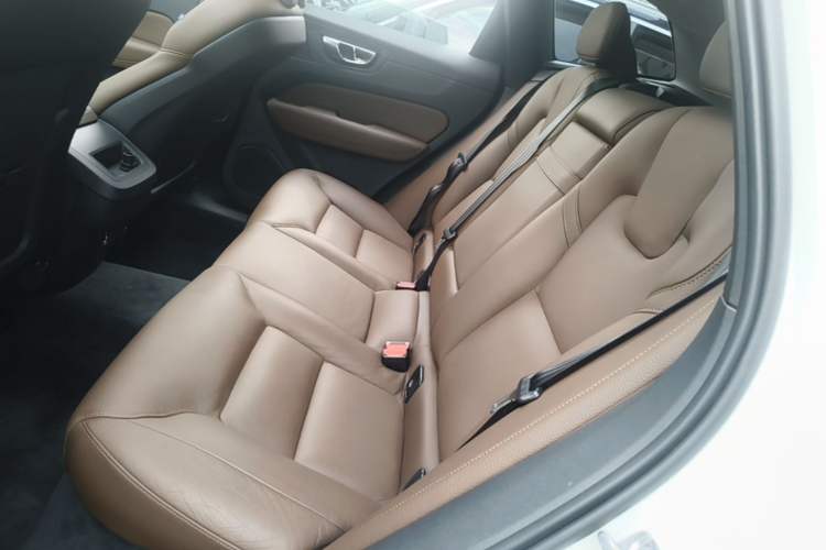 Used Volvo XC60 2020 T5 4x4 Smart Luxury Edition Left Rear Seat