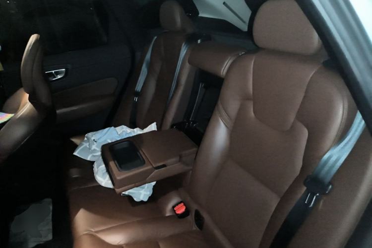 Used Volvo XC60 2020 T5 4x4 Zhiyi Luxury Edition Left Rear Seat