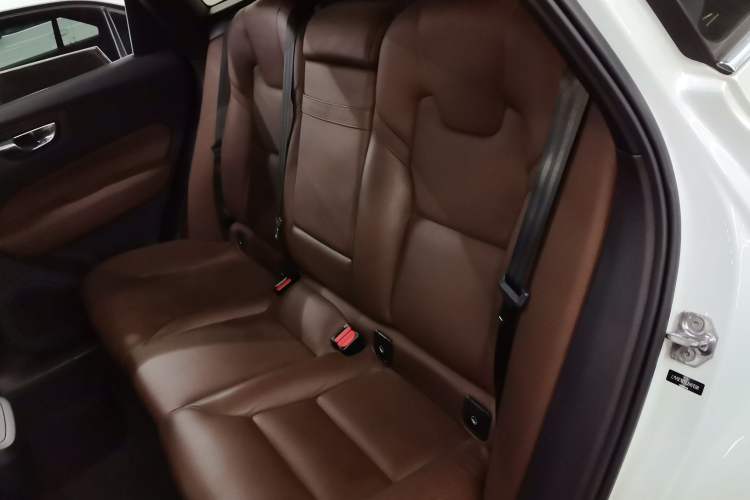 Used Volvo XC60 2020 T5 4x4 Zhiyi Luxury Edition Left Rear Seat