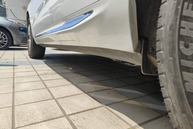 Used Volvo XC60 2020 T5 4x4 Zhiyi Luxury Edition Left Side Sill