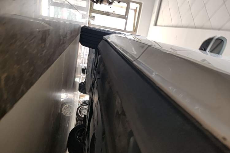 Used Volvo XC60 2020 T5 4x4 Smart Luxury Edition Left Side Sill