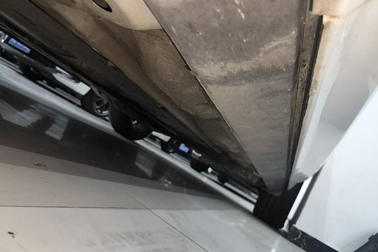 Used Volvo XC60 2020 T5 4x4 Zhiyi Luxury Edition Left Side Sill
