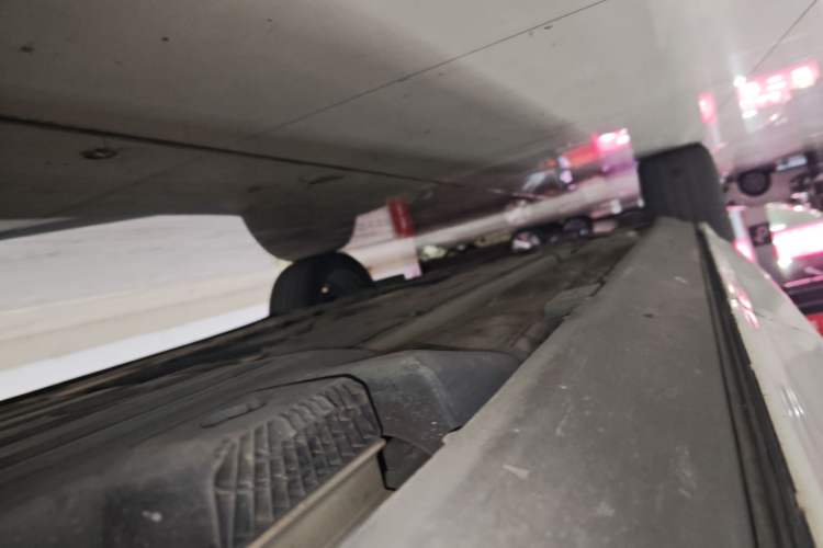 Used Volvo XC60 2020 T5 4x4 Smart Luxury Edition Left Side Sill