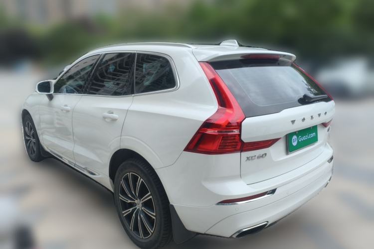 Used Volvo XC60 2020 T5 4x4 Smart Luxury Edition Rear Left 45 Deg