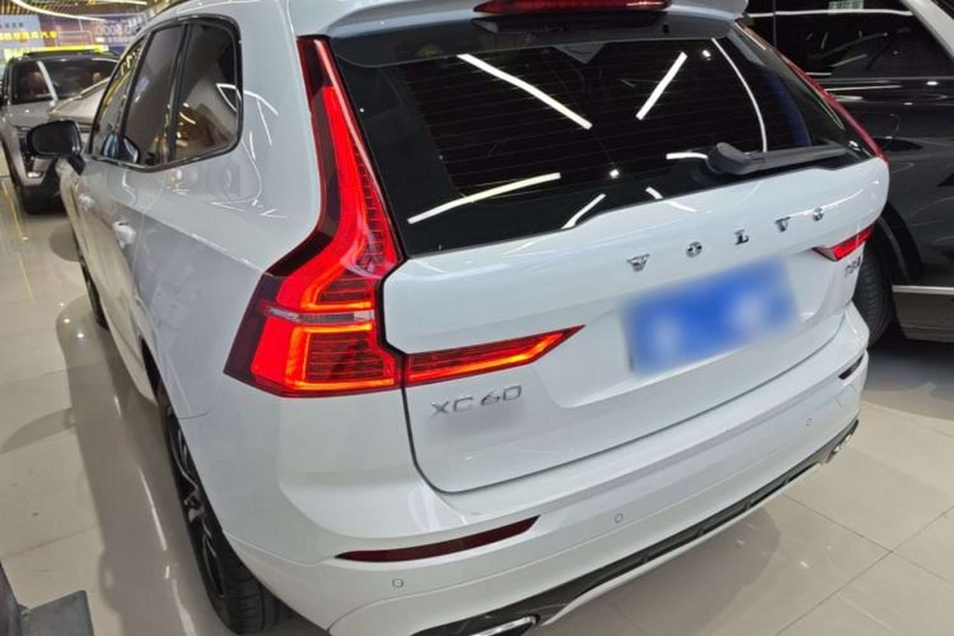 Used Volvo XC60 2020 T5 4x4 Smart & Dynamic Sport Edition Rear Left 45 Deg