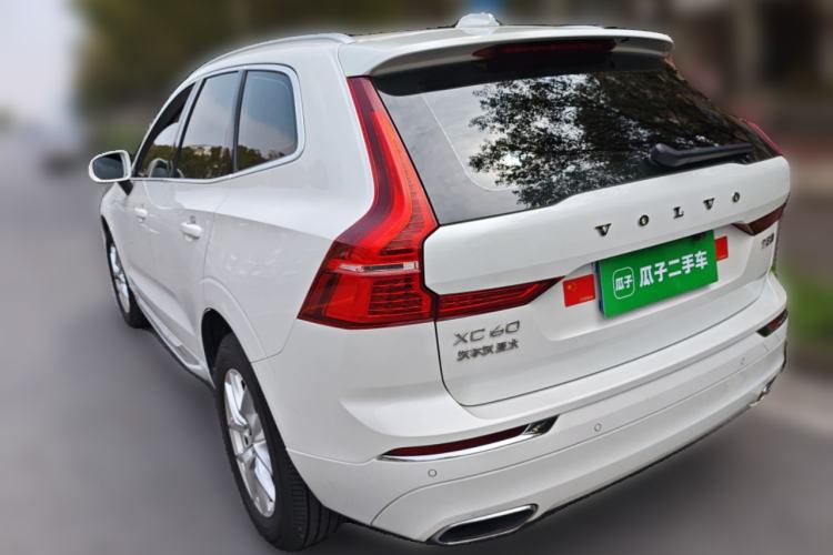 Used Volvo XC60 2020 T5 4x4 Zhiyi Luxury Edition Rear Left 45 Deg