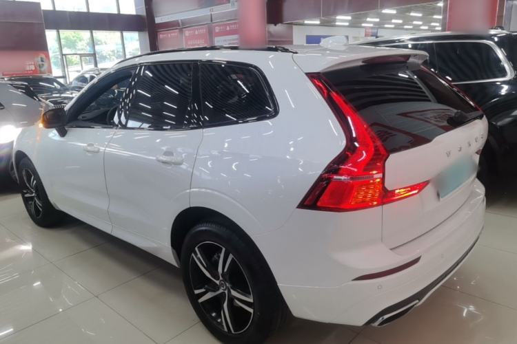 Used Volvo XC60 2020 T5 4x4 Smart & Dynamic Sport Edition Rear Left 45 Deg