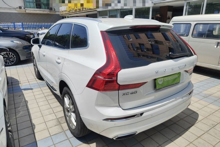 Used Volvo XC60 2020 T5 4x4 Zhiyi Luxury Edition Rear Left 45 Deg