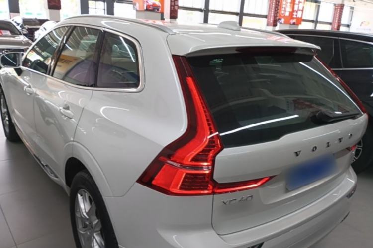 Used Volvo XC60 2020 T5 4x4 Zhiyi Luxury Edition Rear Left 45 Deg