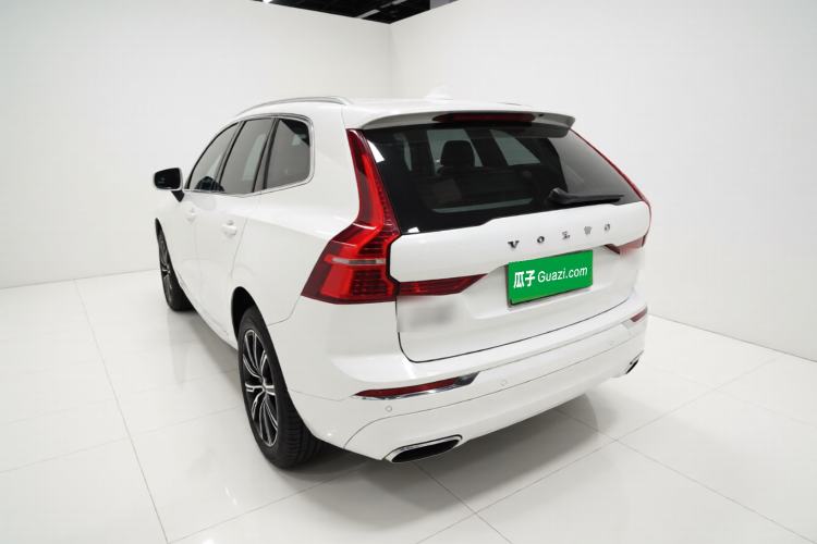 Used Volvo XC60 2020 T5 4x4 Smart Luxury Edition Rear Left 45 Deg