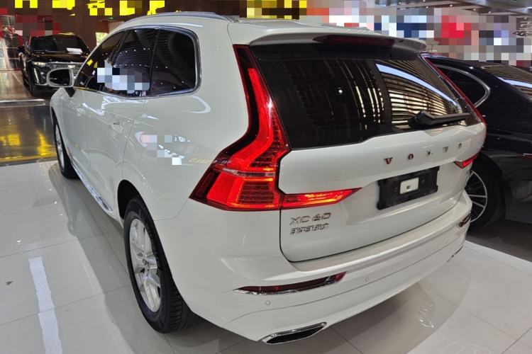 Used Volvo XC60 2020 T5 4x4 Zhiyi Luxury Edition Rear Left 45 Deg