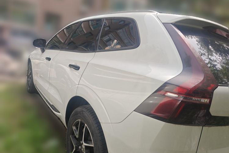 Used Volvo XC60 2020 T5 4x4 Zhiyi Luxury Edition Rear Left 45 Deg