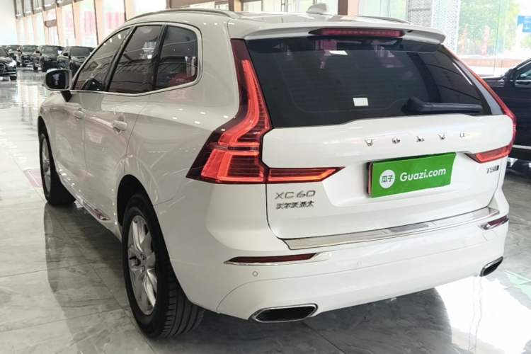 Used Volvo XC60 2020 T5 4x4 Zhiyi Luxury Edition Rear Left 45 Deg