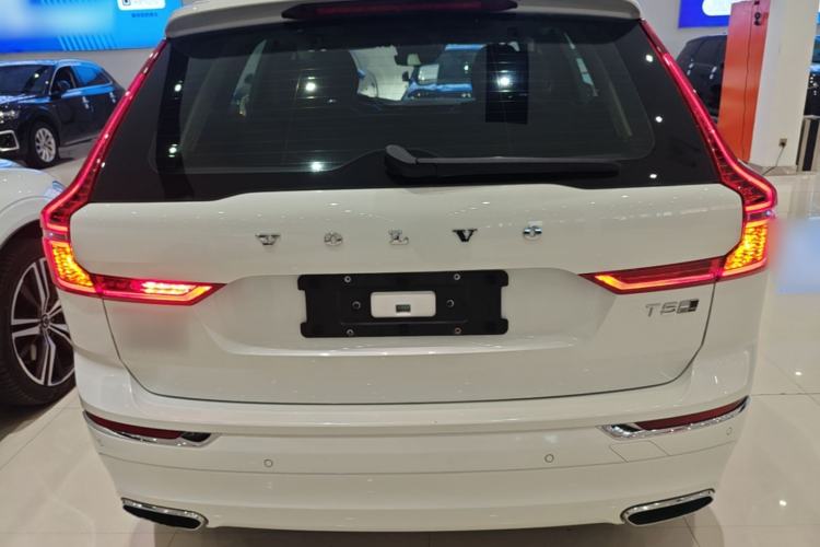Used Volvo XC60 2020 T5 4x4 Smart Luxury Edition Rear