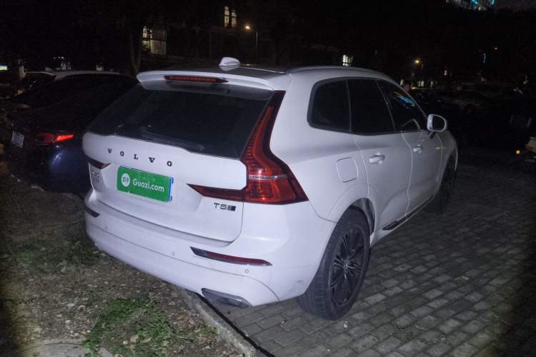 Used Volvo XC60 2020 T5 4x4 Smart Luxury Edition Rear Right 45 Deg