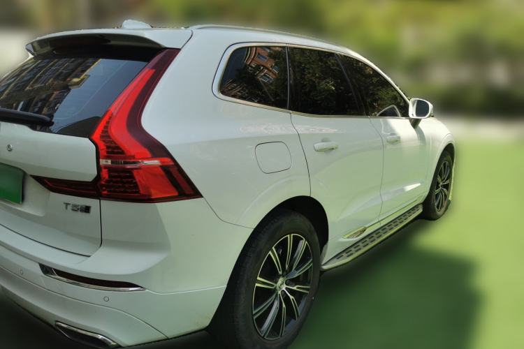Used Volvo XC60 2020 T5 4x4 Smart Luxury Edition Rear Right 45 Deg
