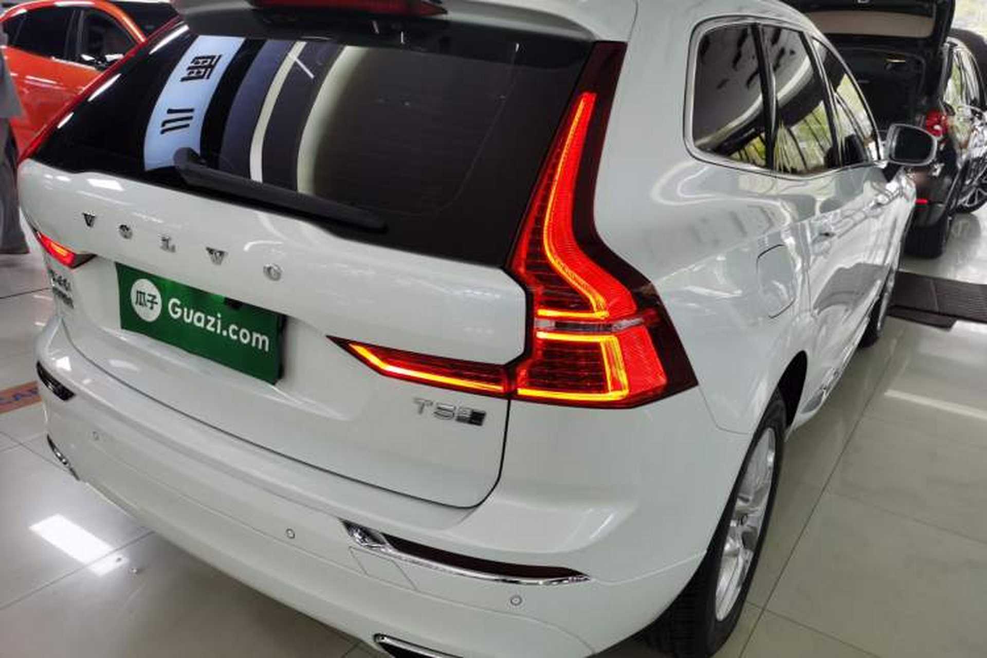 Used Volvo XC60 2020 T5 4x4 Zhiyi Luxury Edition Rear Right 45 Deg