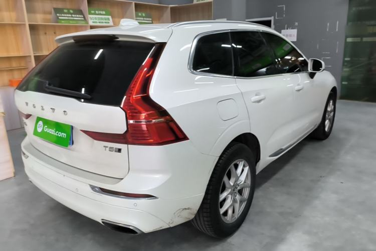 Used Volvo XC60 2020 T5 4x4 Zhiyi Luxury Edition Rear Right 45 Deg