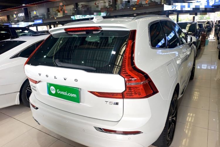 Used Volvo XC60 2020 T5 4x4 Smart Luxury Edition Rear Right 45 Deg