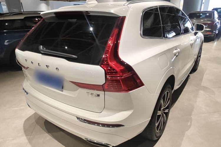 Used Volvo XC60 2020 T5 4x4 Smart Luxury Edition Rear Right 45 Deg