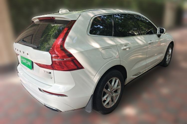 Used Volvo XC60 2020 T5 4x4 Zhiyi Luxury Edition Rear Right 45 Deg