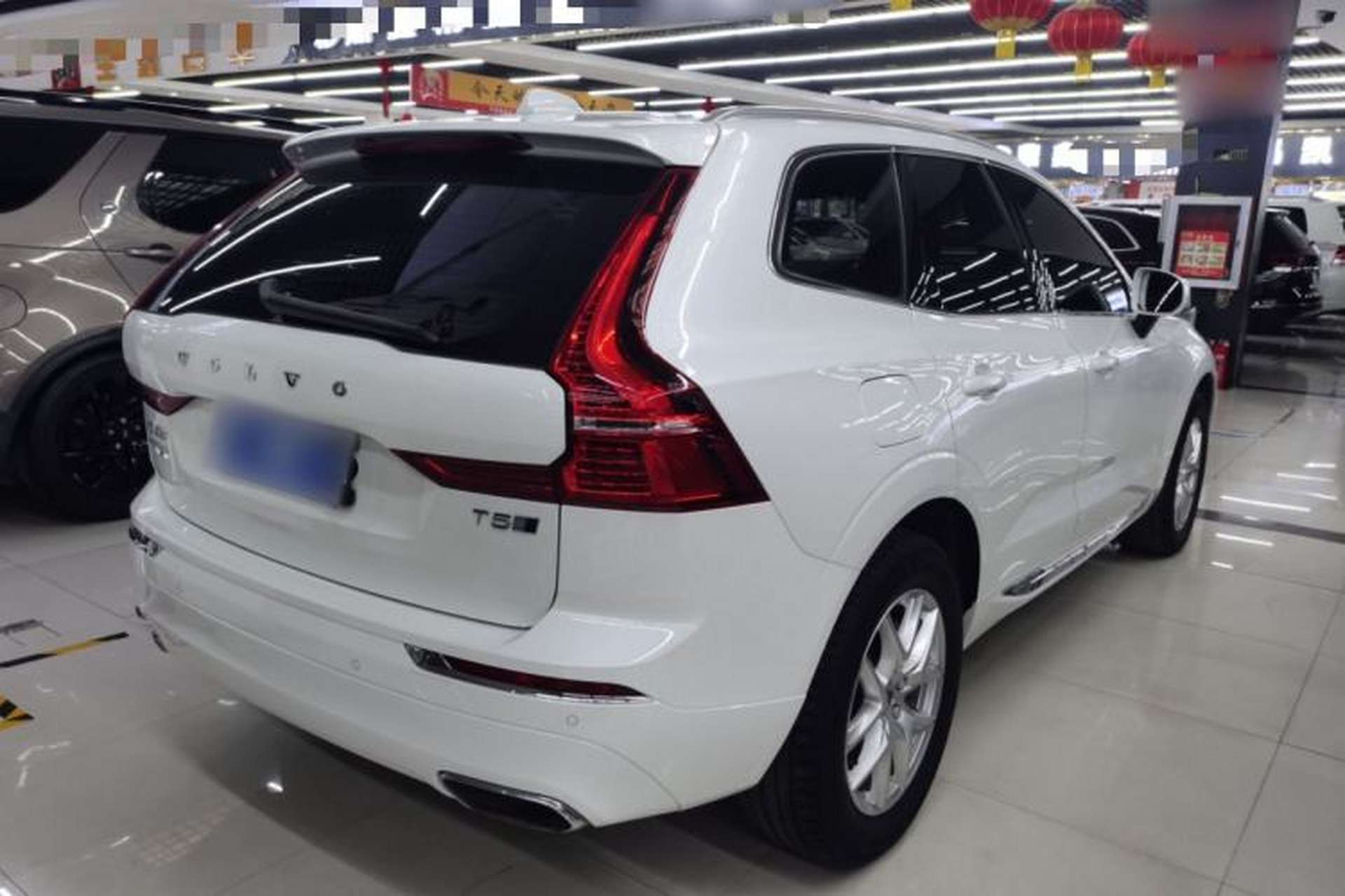 Used Volvo XC60 2020 T5 4x4 Zhiyi Luxury Edition Rear Right 45 Deg