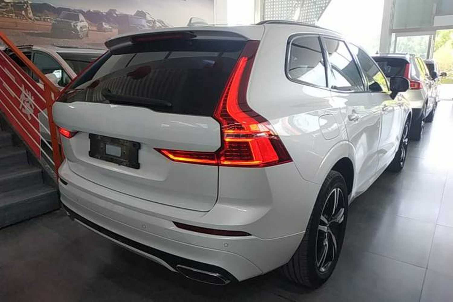 Used Volvo XC60 2020 T5 4x4 Smart & Dynamic Sport Edition Rear Right 45 Deg