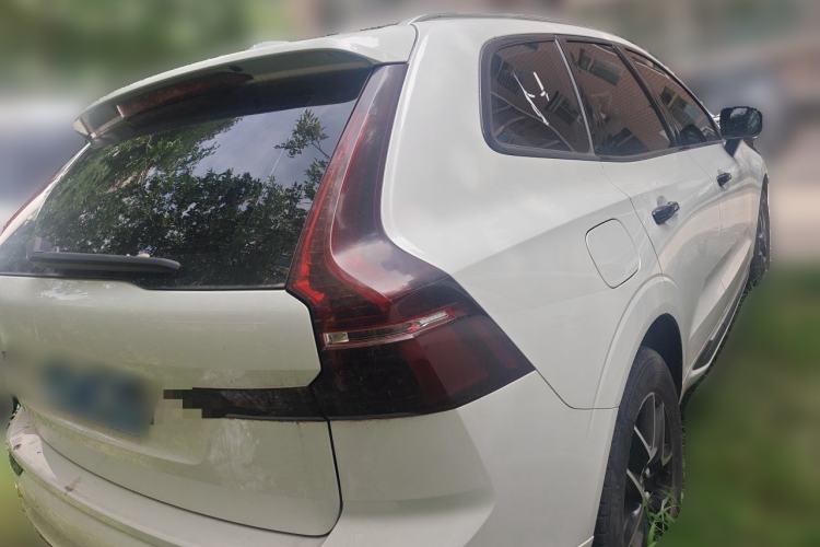 Used Volvo XC60 2020 T5 4x4 Zhiyi Luxury Edition Rear Right 45 Deg