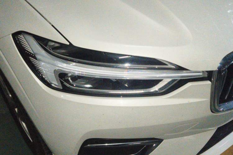Used Volvo XC60 2020 T5 4x4 Zhiyi Luxury Edition Right Front Headlight