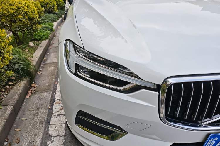 Used Volvo XC60 2020 T5 4x4 Zhiyi Luxury Edition Right Front Headlight